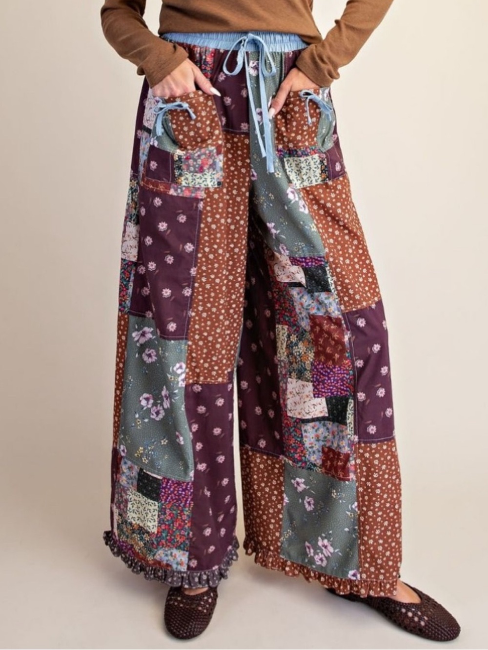 407 EASEL PATCHWORK WOVEN PANTS
-ELASTIC WAISTBAND
